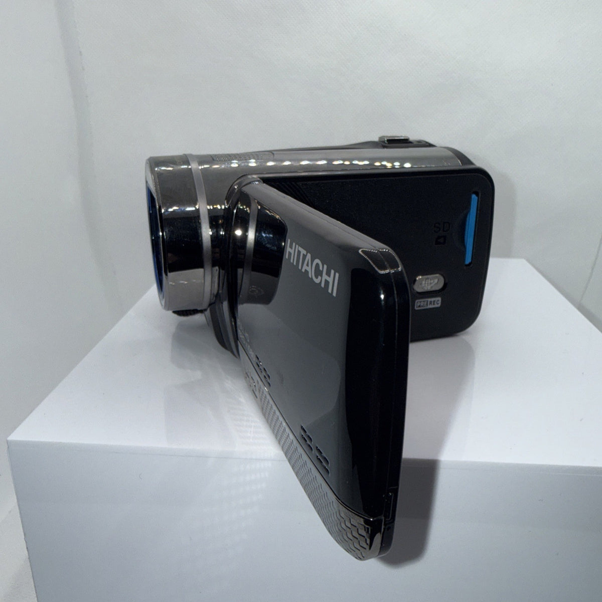 HD Camcorder Hitachi DZ-HV1079E 1080P Tested Working + Charger Battery 4GB SD