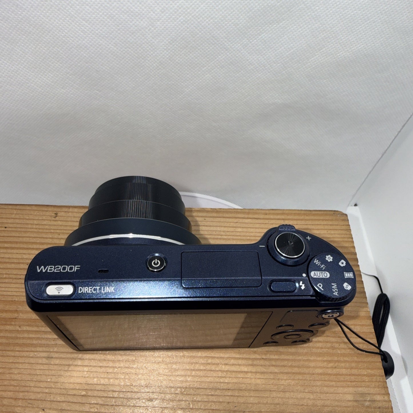 Samsung WB200F 14.2MP Digital Camera WiFi Tested Working + Charger Battery 8GB