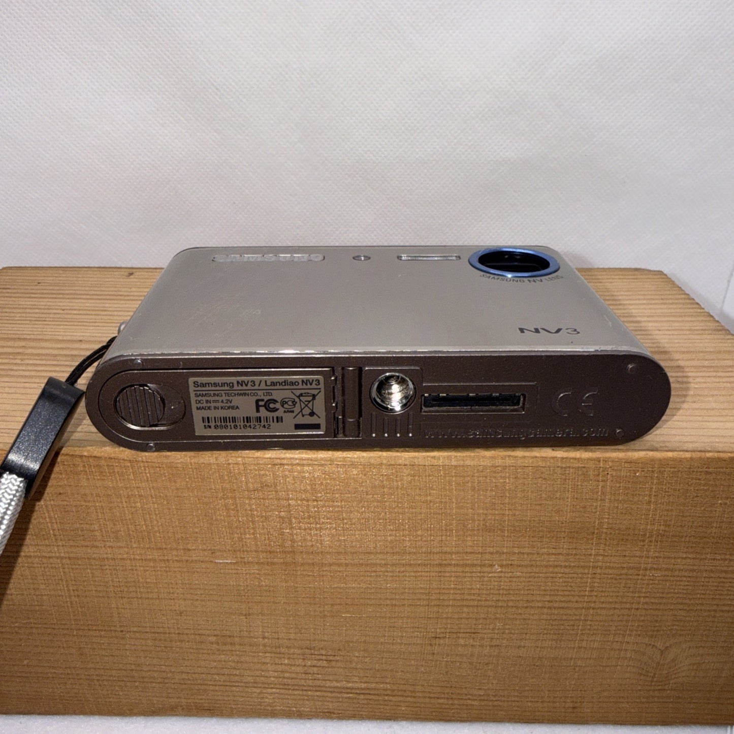 Samsung NV3 7.2MP Digital Camera Tested + Charger Battery 2GB SD Memory Card