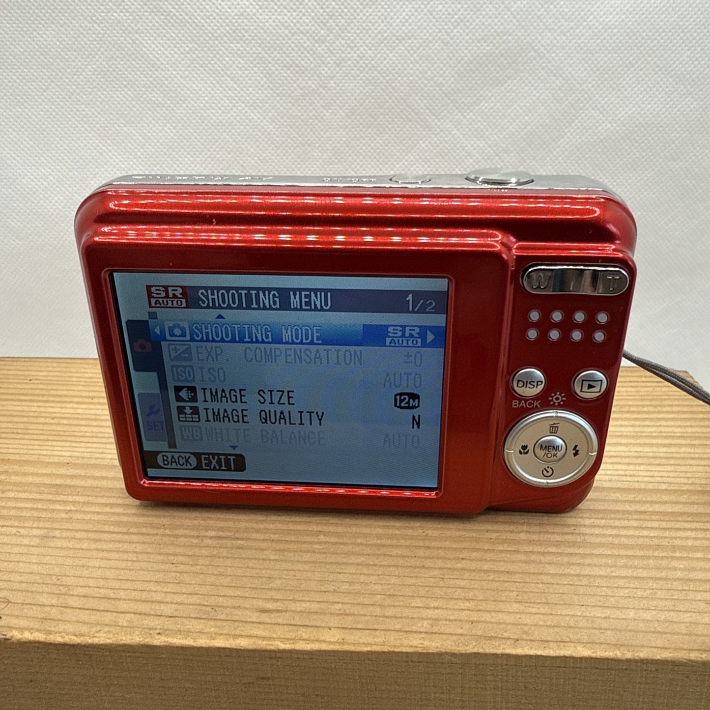 Fujiflm FinePix AV120 12MP Digital Camera Red Tested Boxed Plus 4GB SD Card