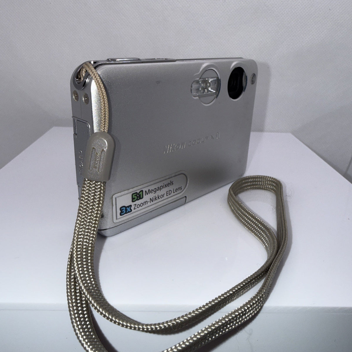 Digital Camera Nikon Coolpix S1 5.1MP Silver Tested Full Working Set Retro Y2K