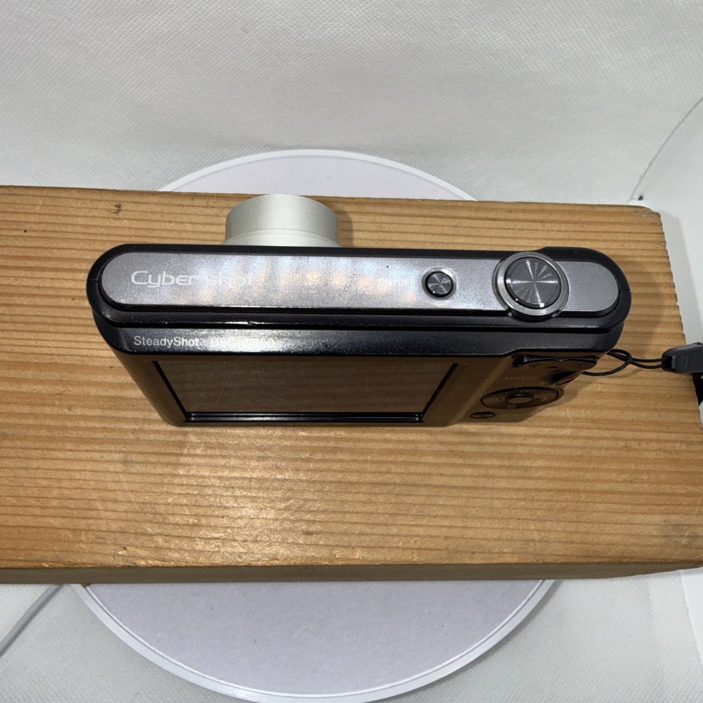 Sony Cyber-shot DSC-W800 20.1MP Digital Camera Tested (minor screen issue)