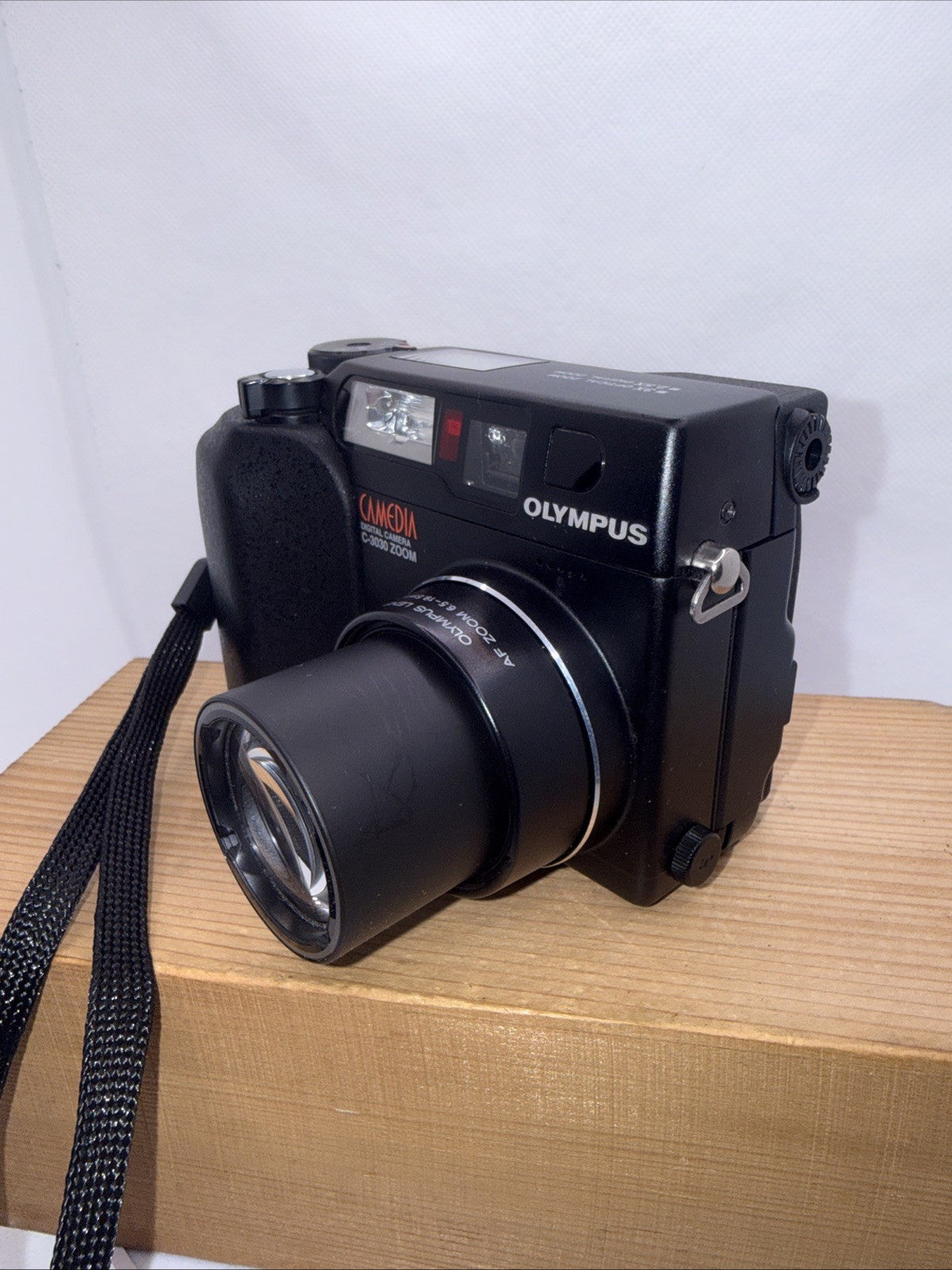 Olympus Camedia C3030 Zoom Digital Camera 3.3MP - 3x Zoom Working Bundle Retro