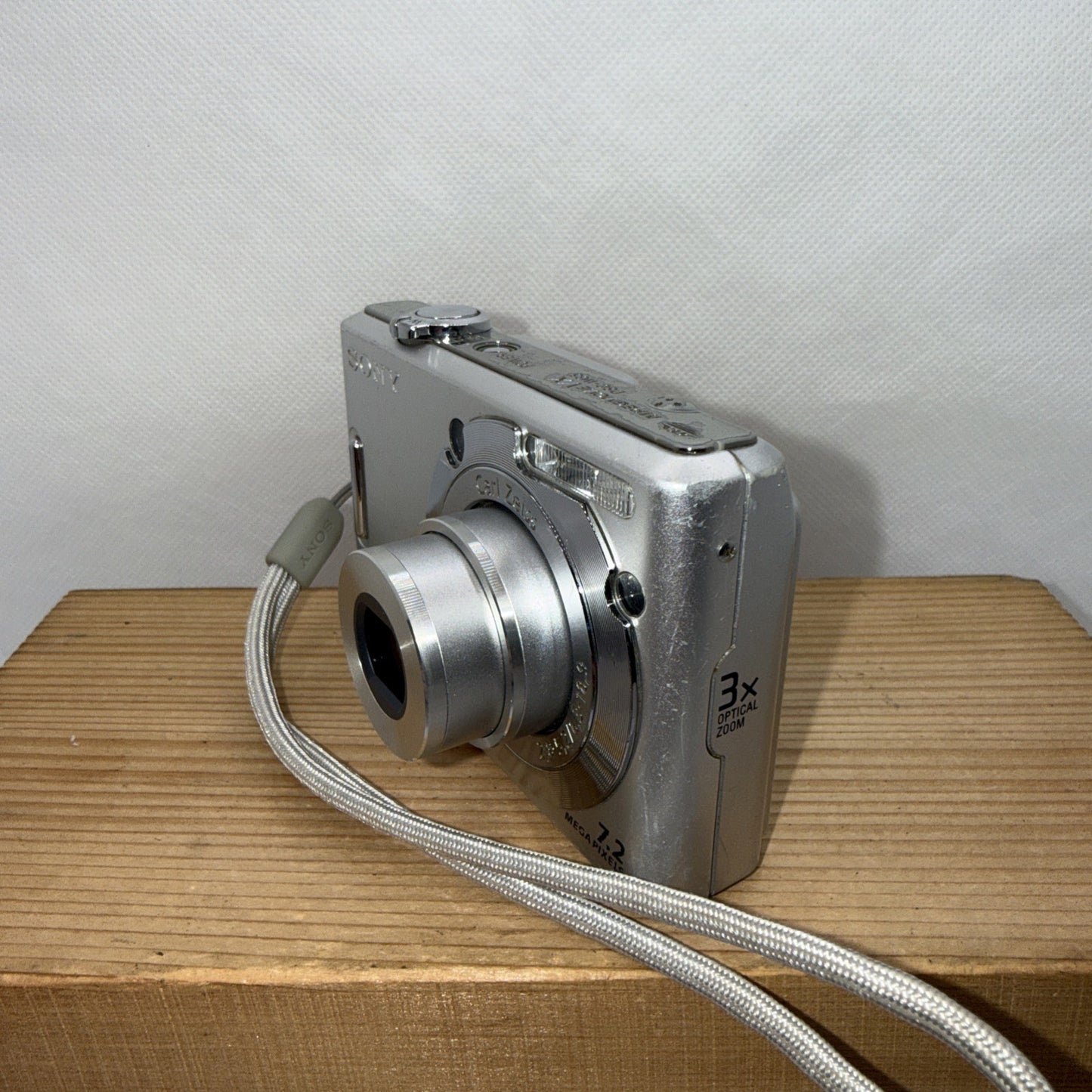 Sony Cybershot DSC-W35 7.2MP Digital Camera Tested + Charger Battery Memory