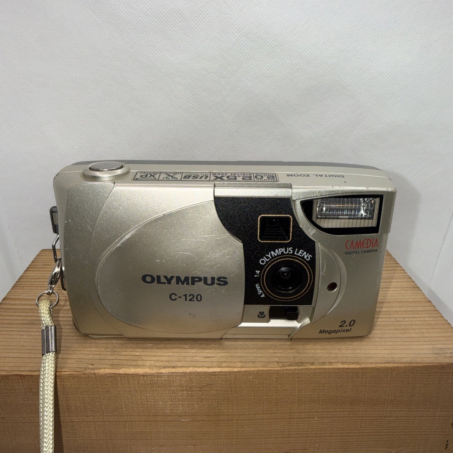 Olympus Digital Camera Camedia C-120 2.0MP Tested + Memory Card & USB - Vintage