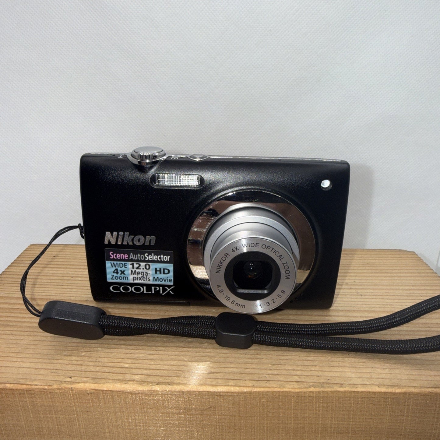 Nikon Coolpix S2550 Digital Camera 12MP Tested + Charger Battery 4GB SD Card