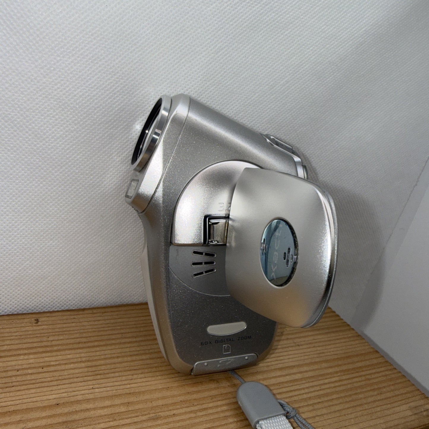 Sanyo Xacti VPC-C1 3.2MP Digital Handheld Camcorder Working Boxed + Accessories
