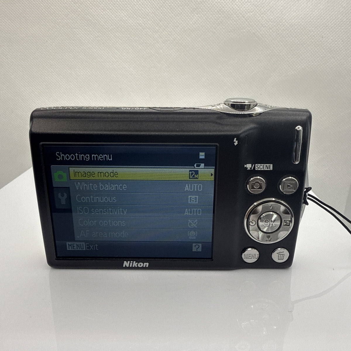 Digital Camera Nikon Coolpix S3000 12MP Tested + Charger Battery 16GB SD vgc