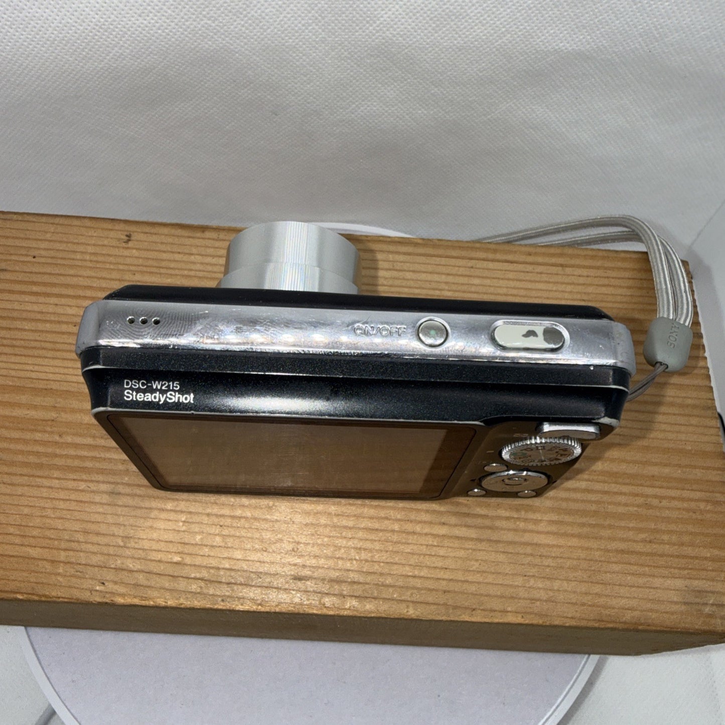 Sony Cyber-shot DSC-W215 12.1MP Digital Camera Tested + Charger Battery Memory