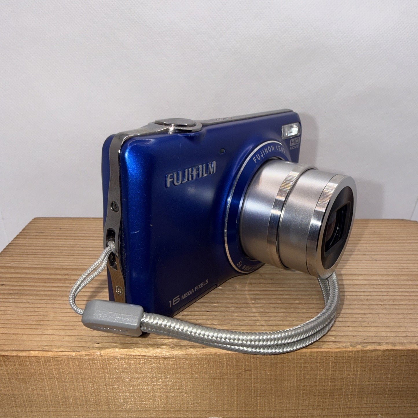 Fujifilm FinePix JX420 Digital Camera 16MP Blue Tested + Charger Battery 4GB SD