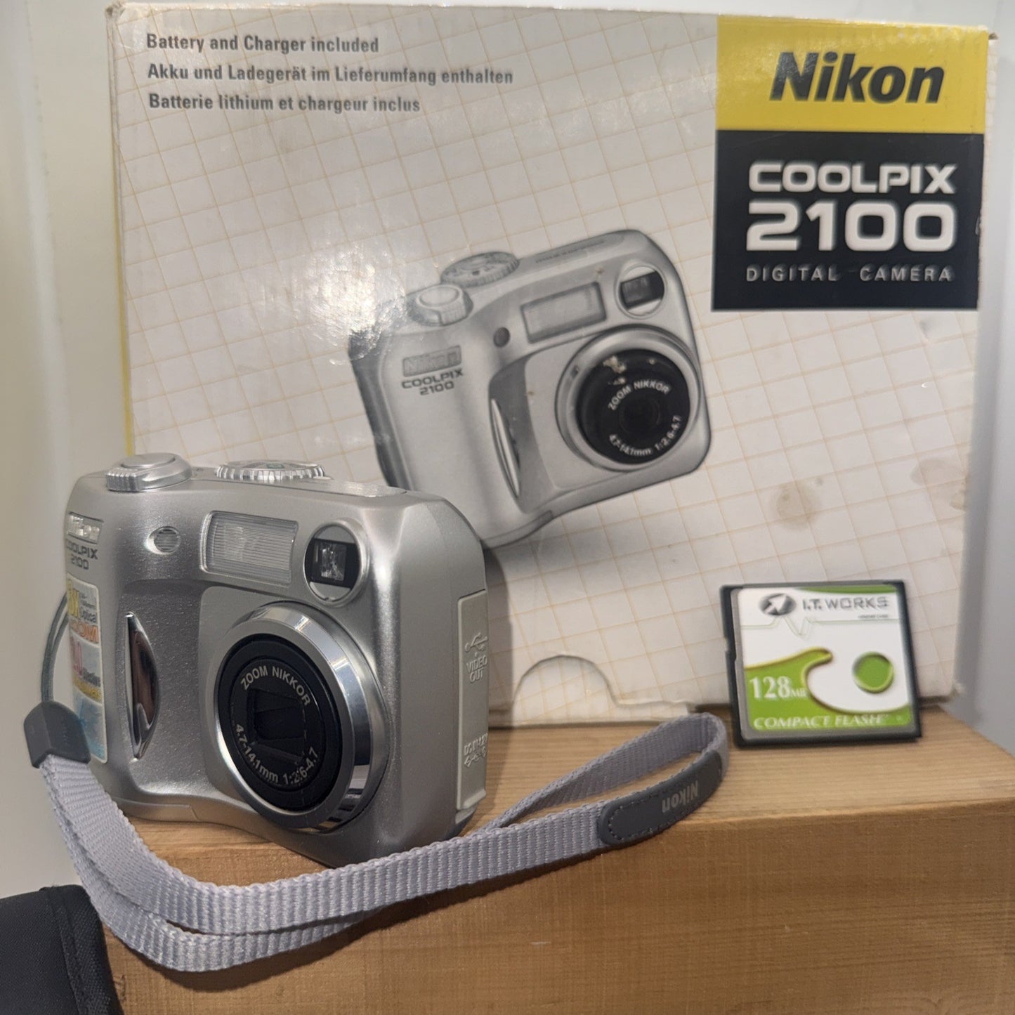 Nikon Coolpix 2100 Digital Camera 2.0MP Boxed Tested + Accessories VGC Retro Y2K