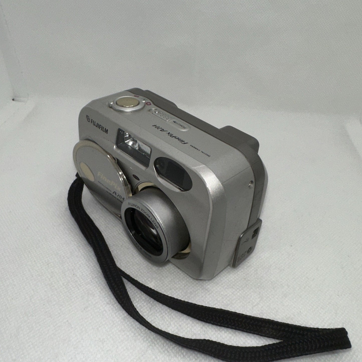 Vintage Digital Camera Fujifilm FinePix A204 2.0MP Tested + Accessories Retro3