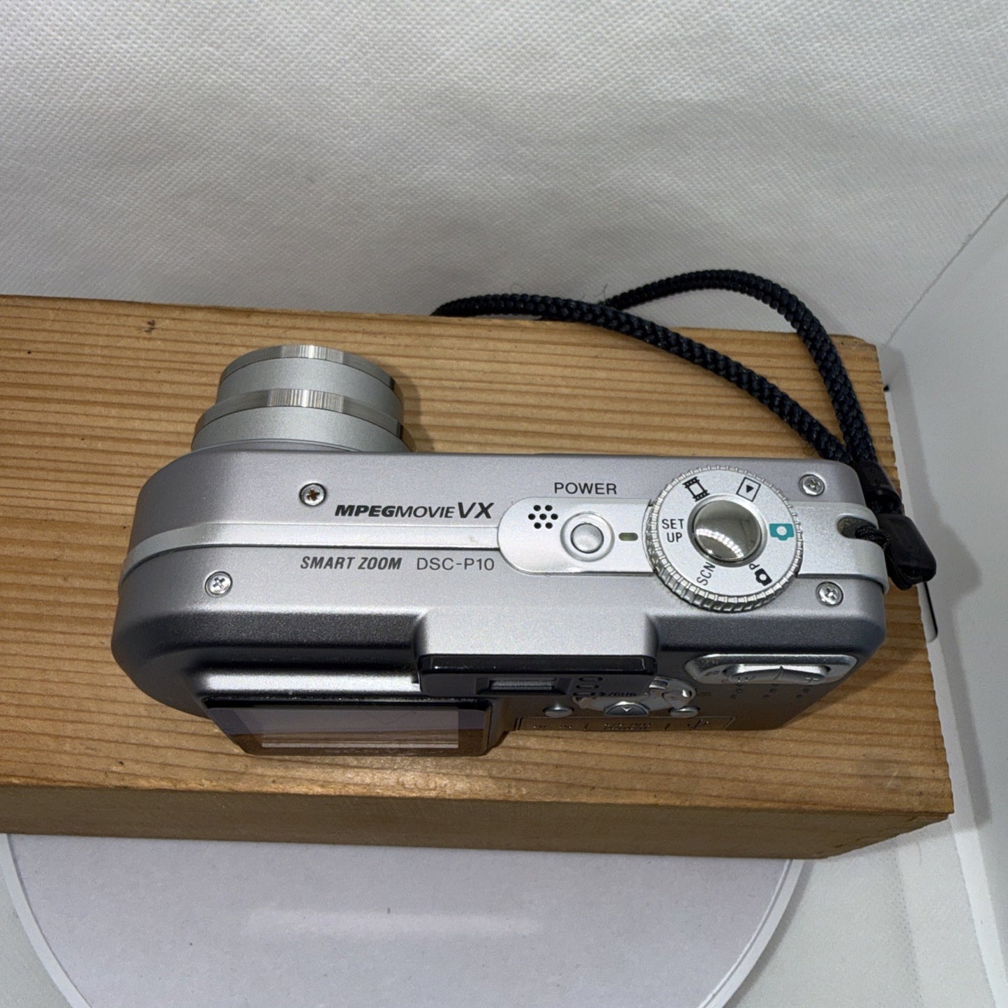 Sony Cyber-shot DSC-P10 5.0MP Digital Camera Tested + Charger Battery Memory Y2K