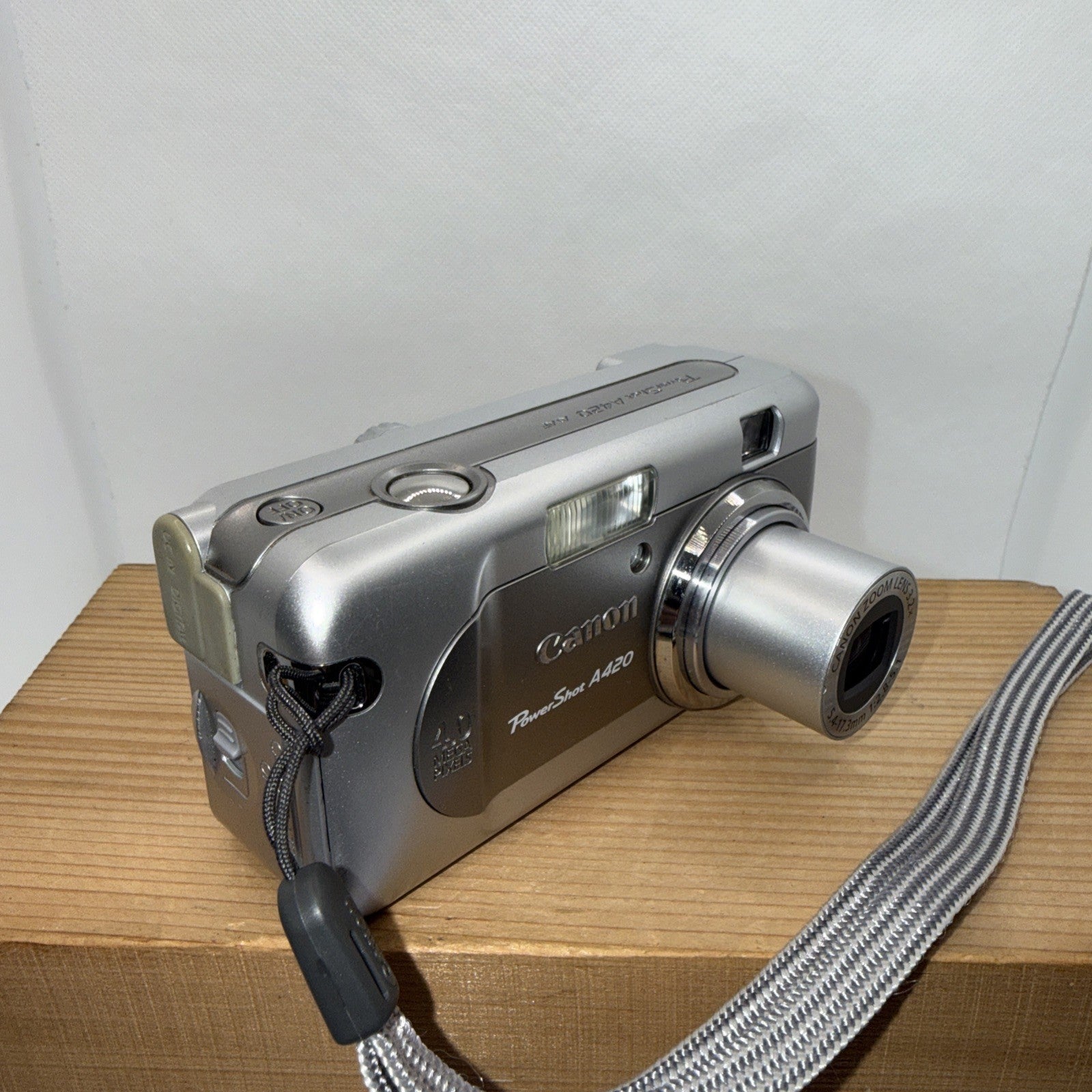 Canon PowerShot A420 Digital Camera 4MP Tested Working + Memory Case Bundle1