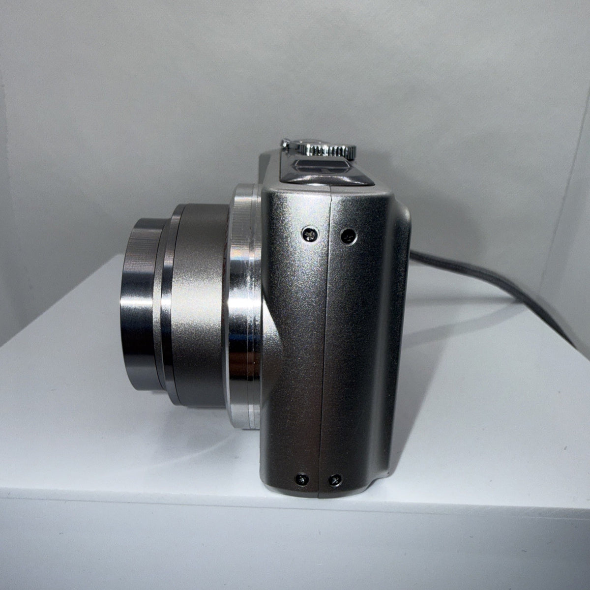 Panasonic LUMIX DMC-TZ10 12.1MP Digital Camera GPS Tested *Minor Screen Issue*
