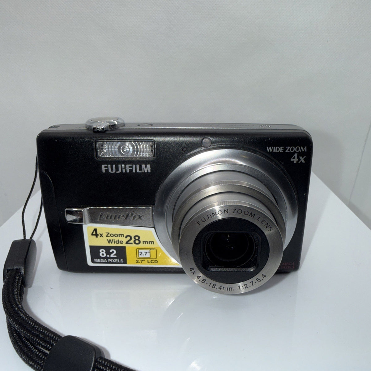 Fujifilm FinePix F480 Digital Camera 8.2MP Tested + Charger Battery Memory