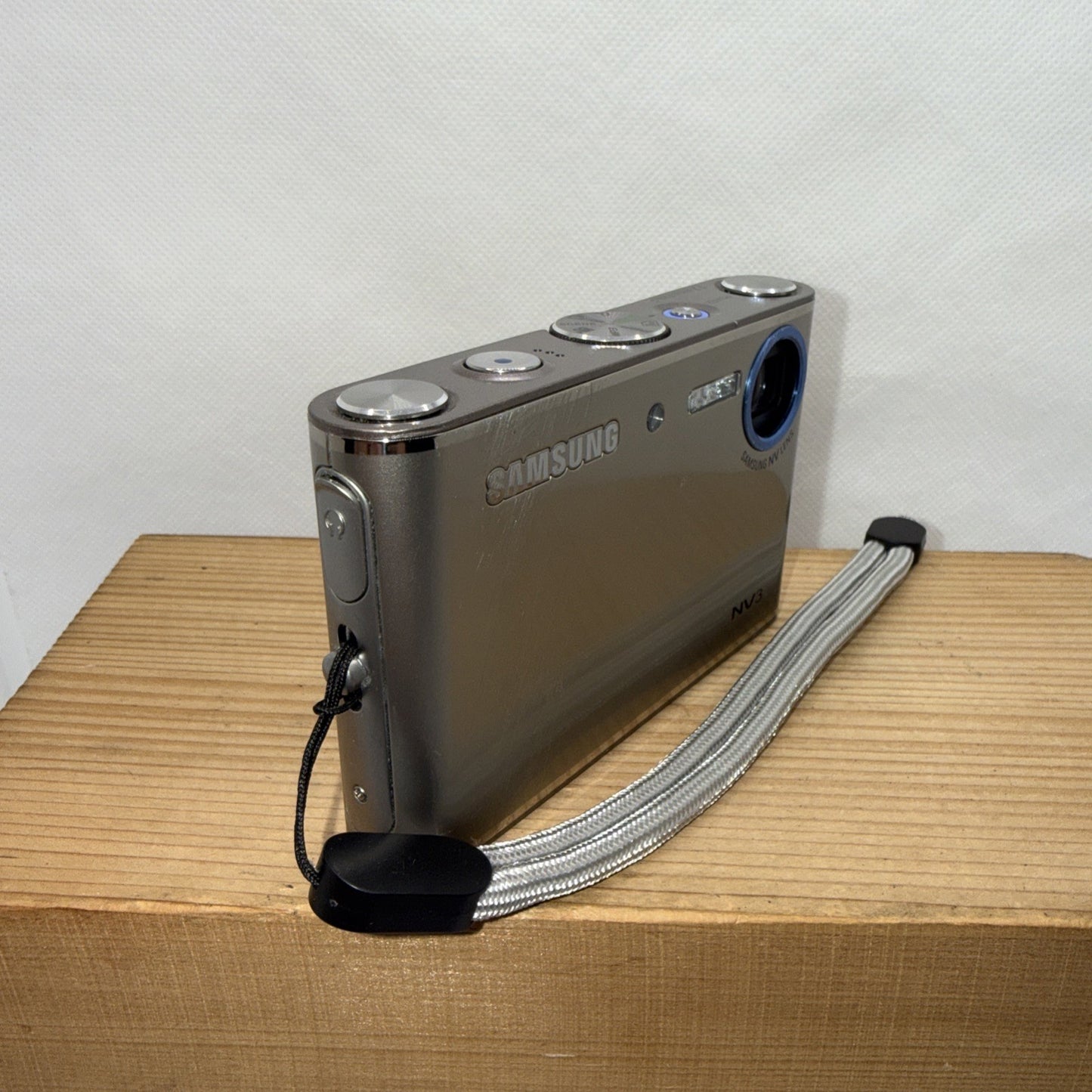 Samsung NV3 7.2MP Digital Camera Tested + Charger Battery 2GB SD Memory Card