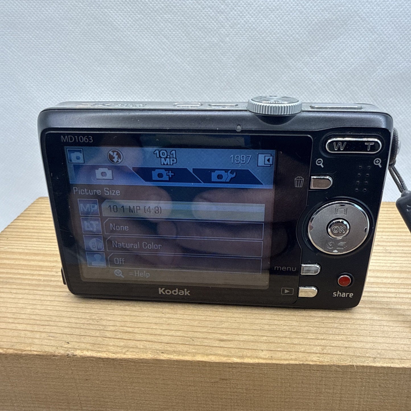 Kodak EasyShare MD1063 10.3MP Digital Camera Tested + Charger Battery 4GB SD