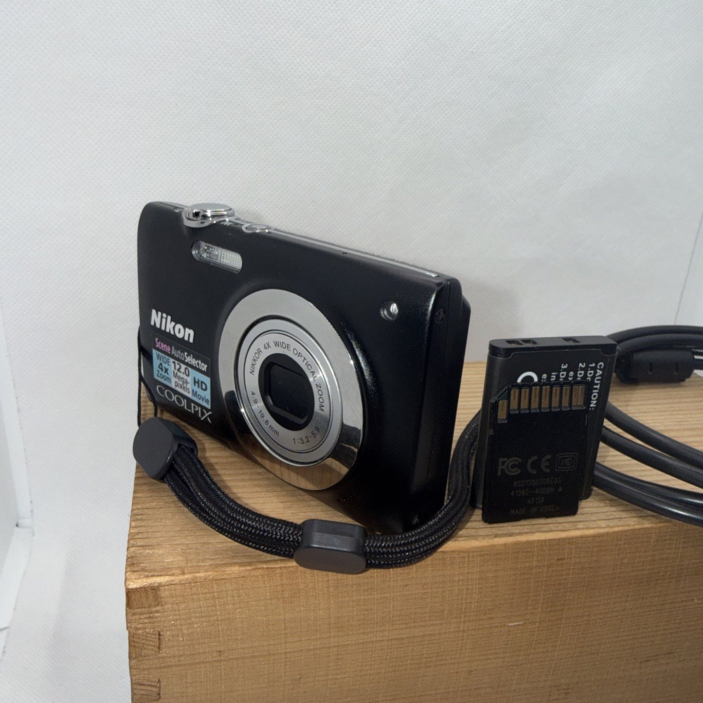 Nikon Coolpix S2550 Digital Camera 12MP Tested + Charger Battery 4GB SD Card