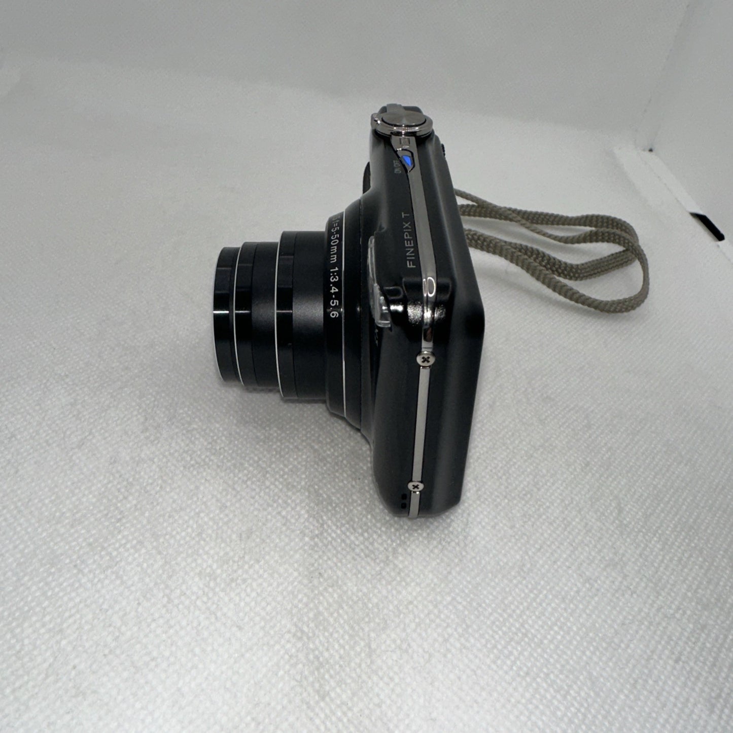 Fujifilm FinePix T200 14.0MP CCD Digital Camera Tested + Charger Battery 16GB SD5