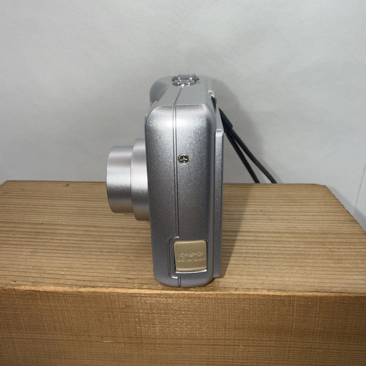 Olympus Digital Camera X-760 6.0MP Tested Boxed + 512MB XD Card & USB Cable