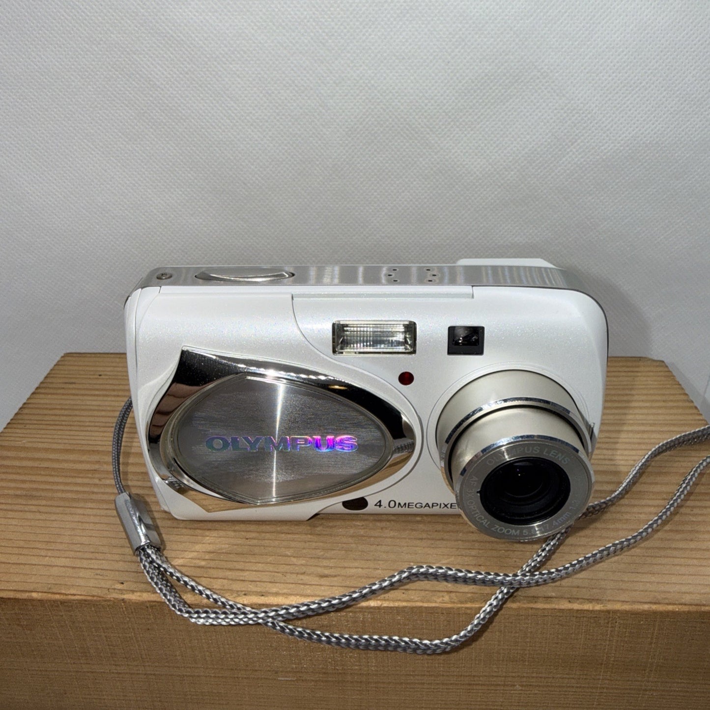 Rare White Olympus Mju 410 4MP Digital Camera Tested Charger Battery Memory Case