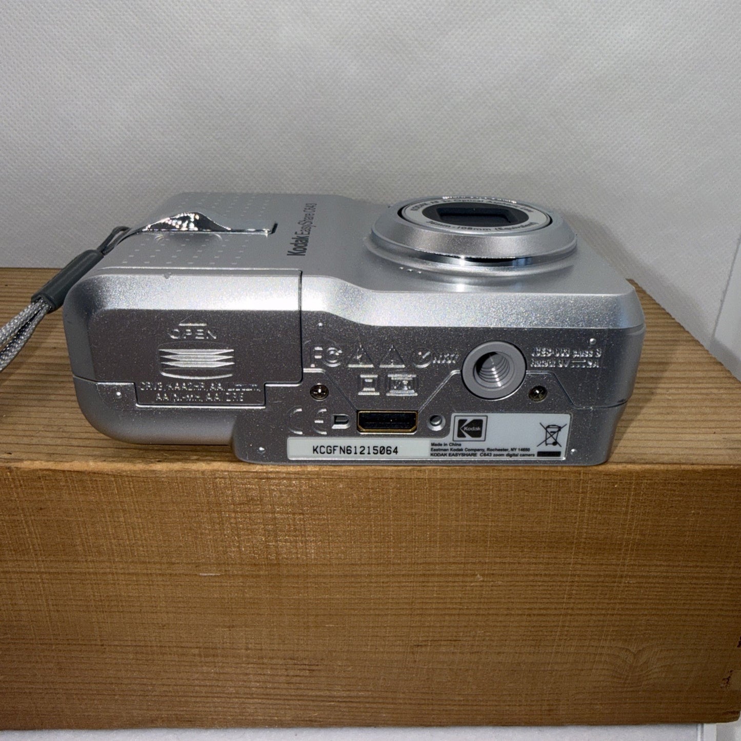 Kodak EasyShare C643 Digital 6.1MP Camera Tested Working Plus 2GB SD Memory Card