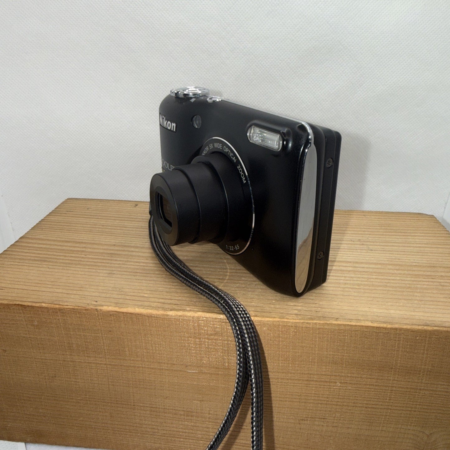 Nikon COOLPIX L26 16.1 MP Digital Camera Boxed Tested + 4GB SD Card VGC