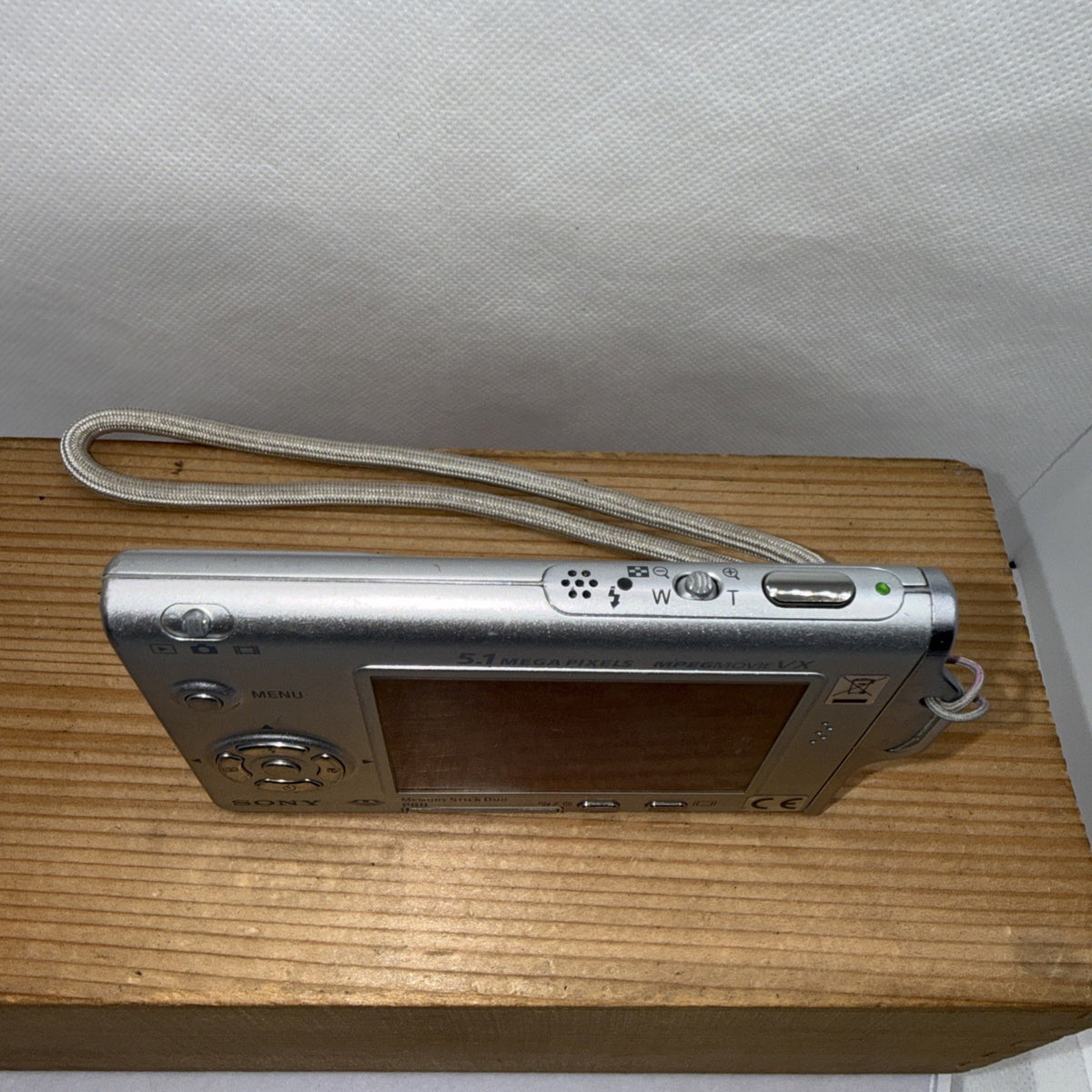 Digital Camera Sony Cyber-shot DSC-T7 Ultra Slim Tested + Charger Battery Memory