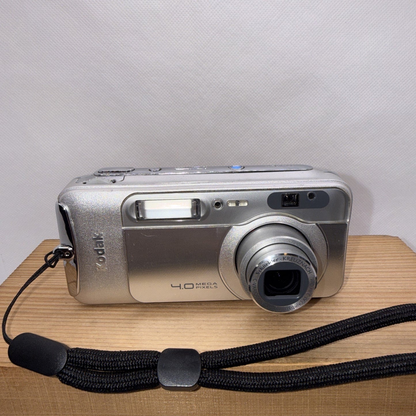 Kodak Digital Camera EasyShare LS743 4.0MP Tested + Charger Battery 2GB SD Card