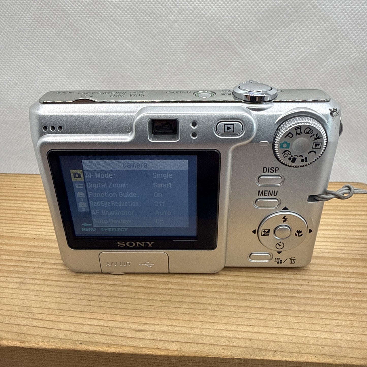 Sony Cyber-shot DSC-W35 7.2MP Digital Camera Tested + Charger Battery Memory
