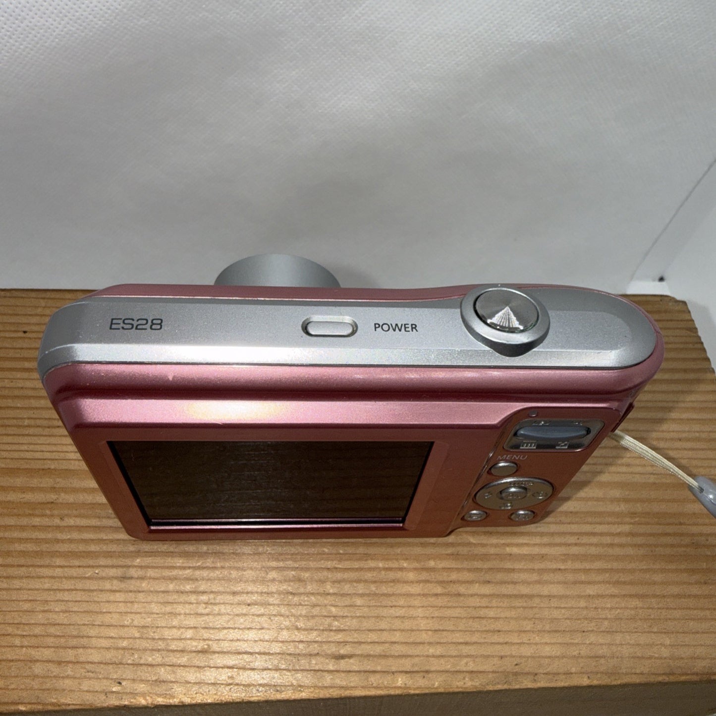 Samsung ES28 12.2MP Digital Camera Pink Tested Working Plus 4GB SD Card