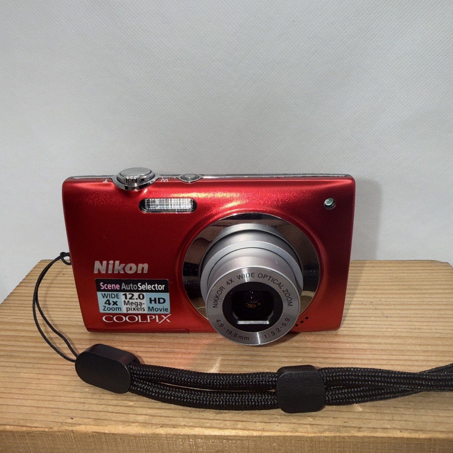 Nikon Coolpix S2550 Digital Camera 12MP Tested + Charger Battery 4GB SD Card