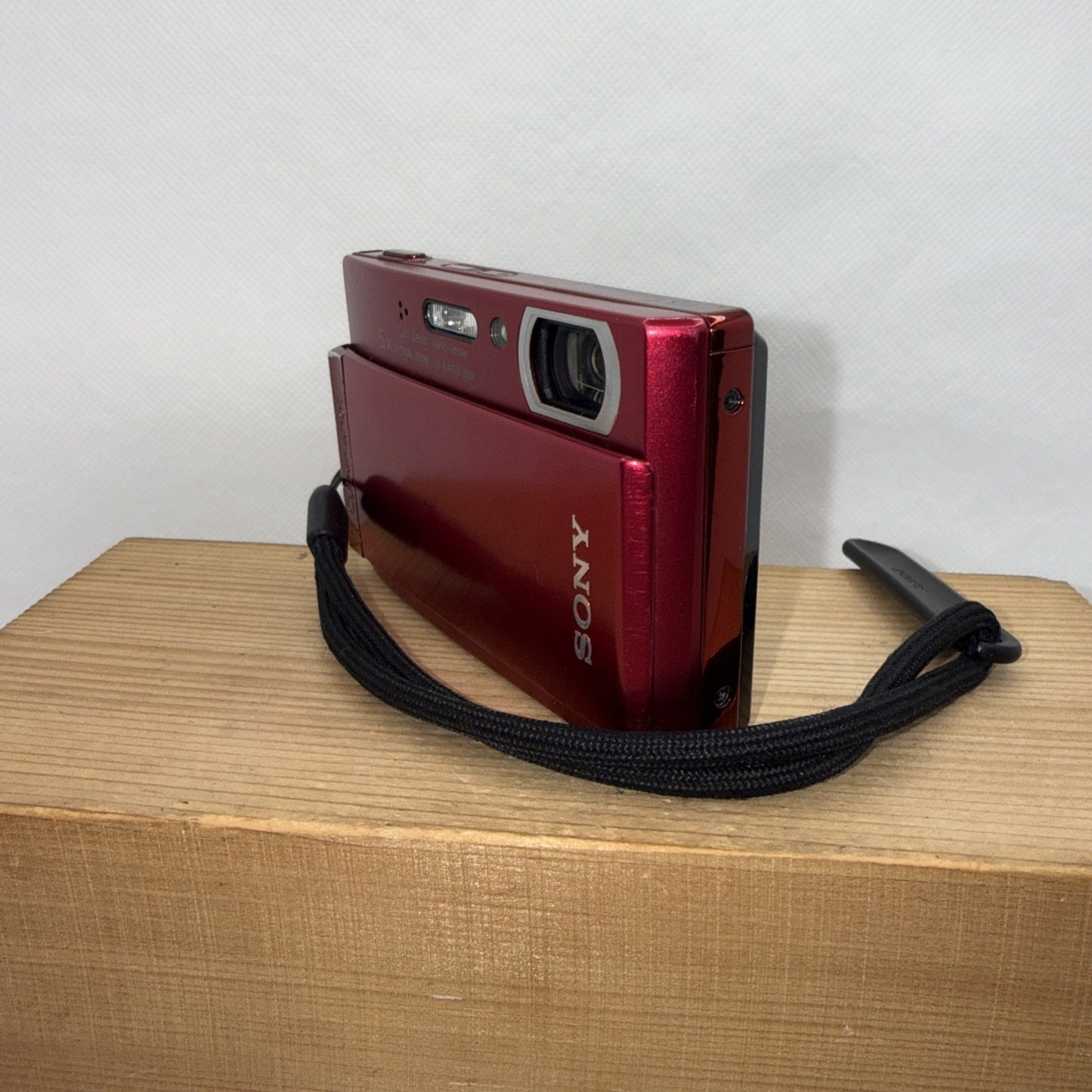 Sony Cyber-shot DSC-T300 10.1MP Digital Camera Working + Charger Battery Memory
