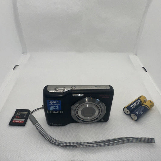 Panasonic Lumix DMC-LS6 Digital Camera 14MP Tested Plus Batteries And 16GB SD0