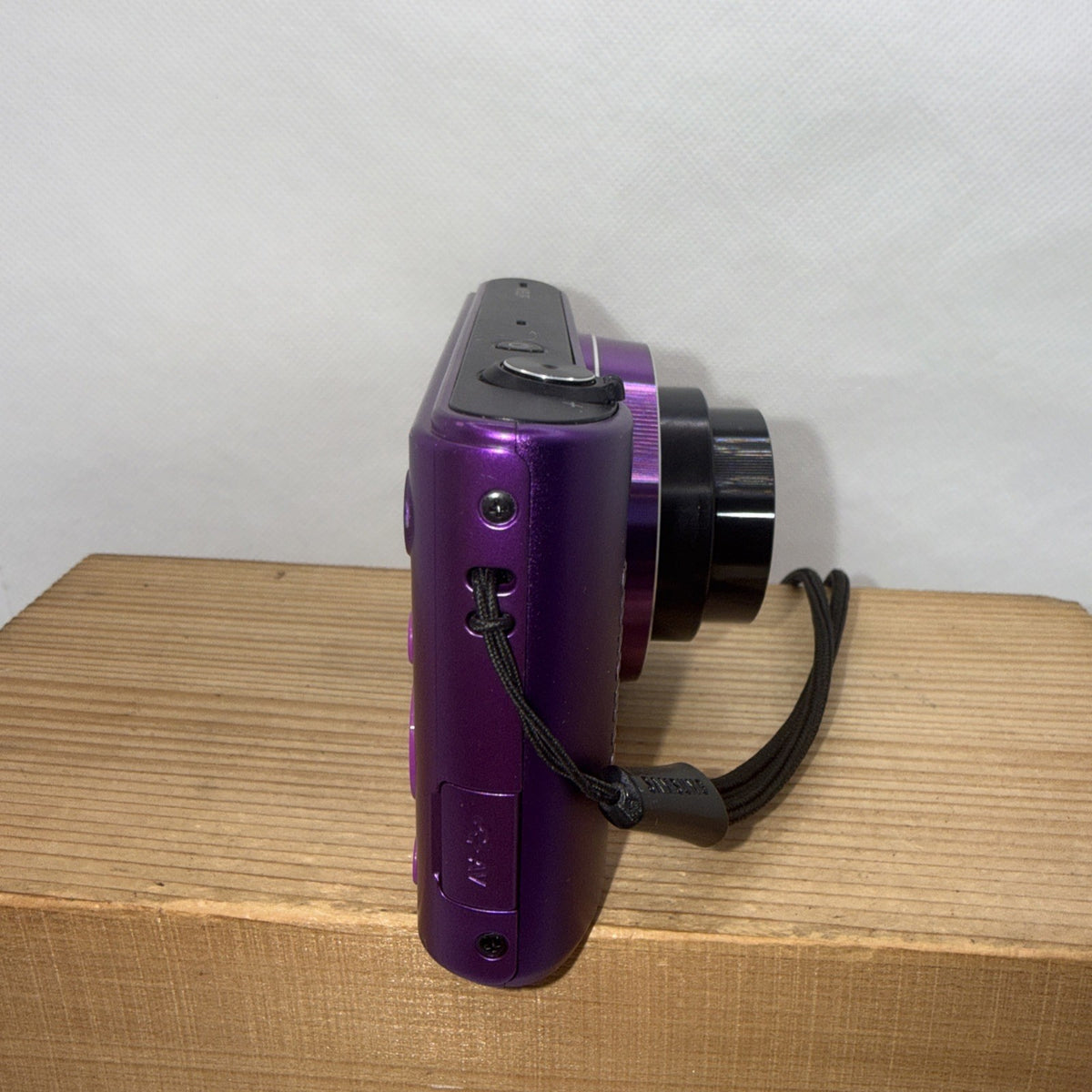 Samsung WB31F 16.2MP Digital Camera Tested Purple + Charger Battery 2GB SD Card