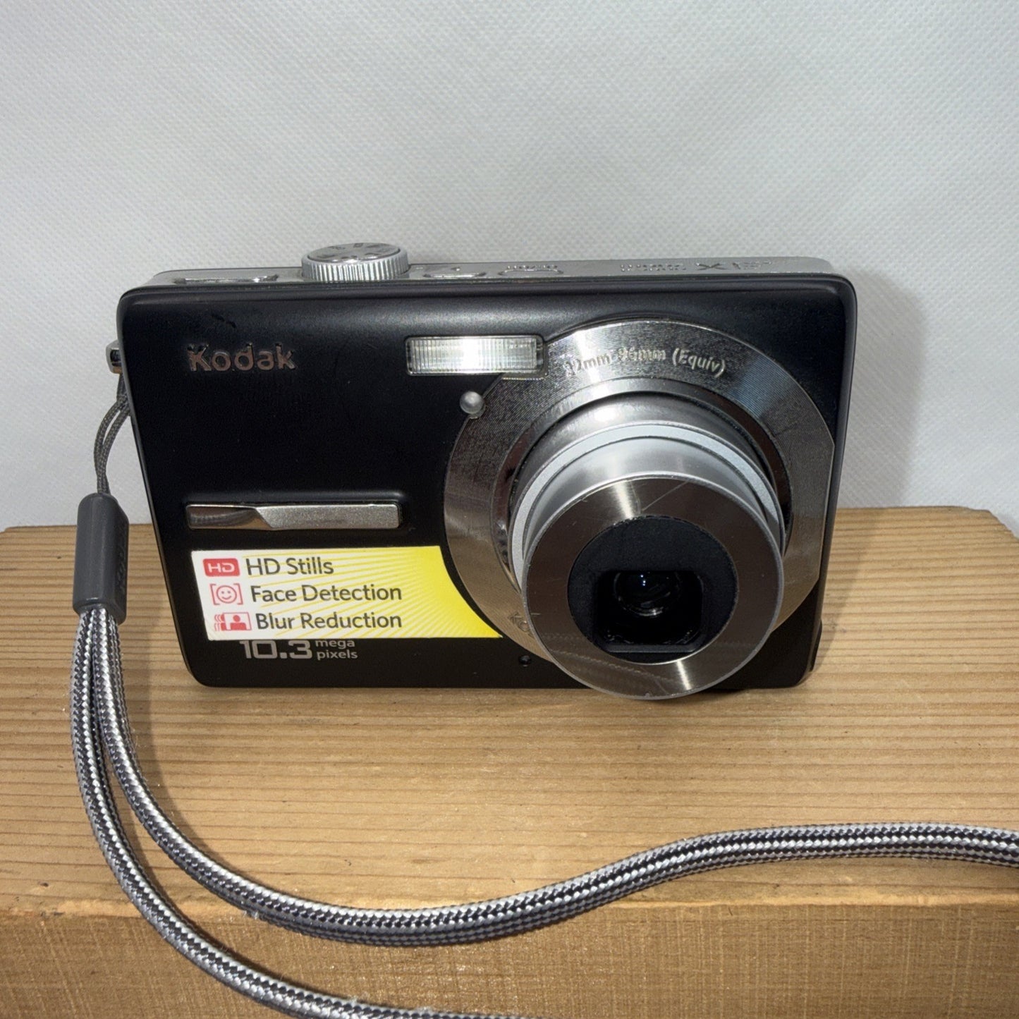 Kodak EasyShare MD1063 10.3MP Digital Camera Tested + Charger Battery 4GB SD