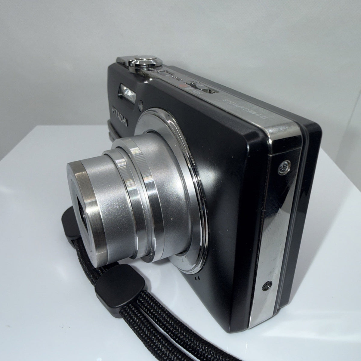 Digital Camera Hitachi HDC-1296E 12.1MP Black Tested Full Working Set