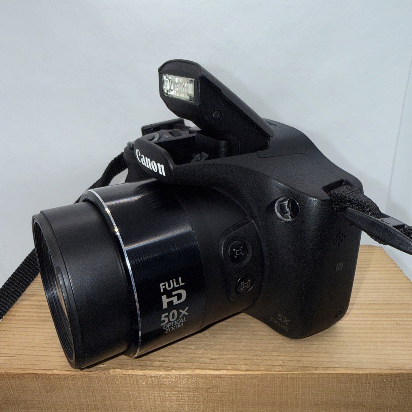 Canon PowerShot SX530 HS 16MP Digital Camera Tested + Charger Battery Case 16GB