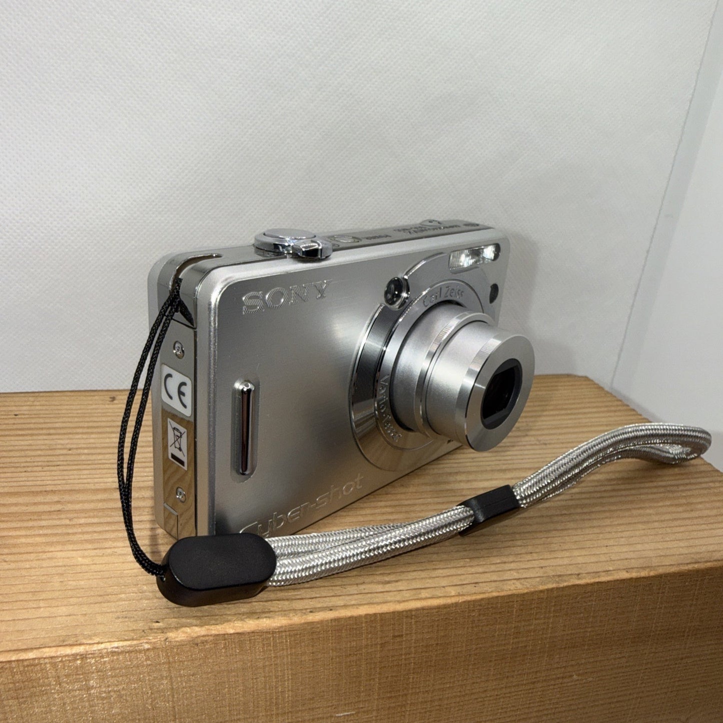 Sony Cyber-shot DSC-W55 7.2MP Digital Camera Tested + Charger Battery 2GB