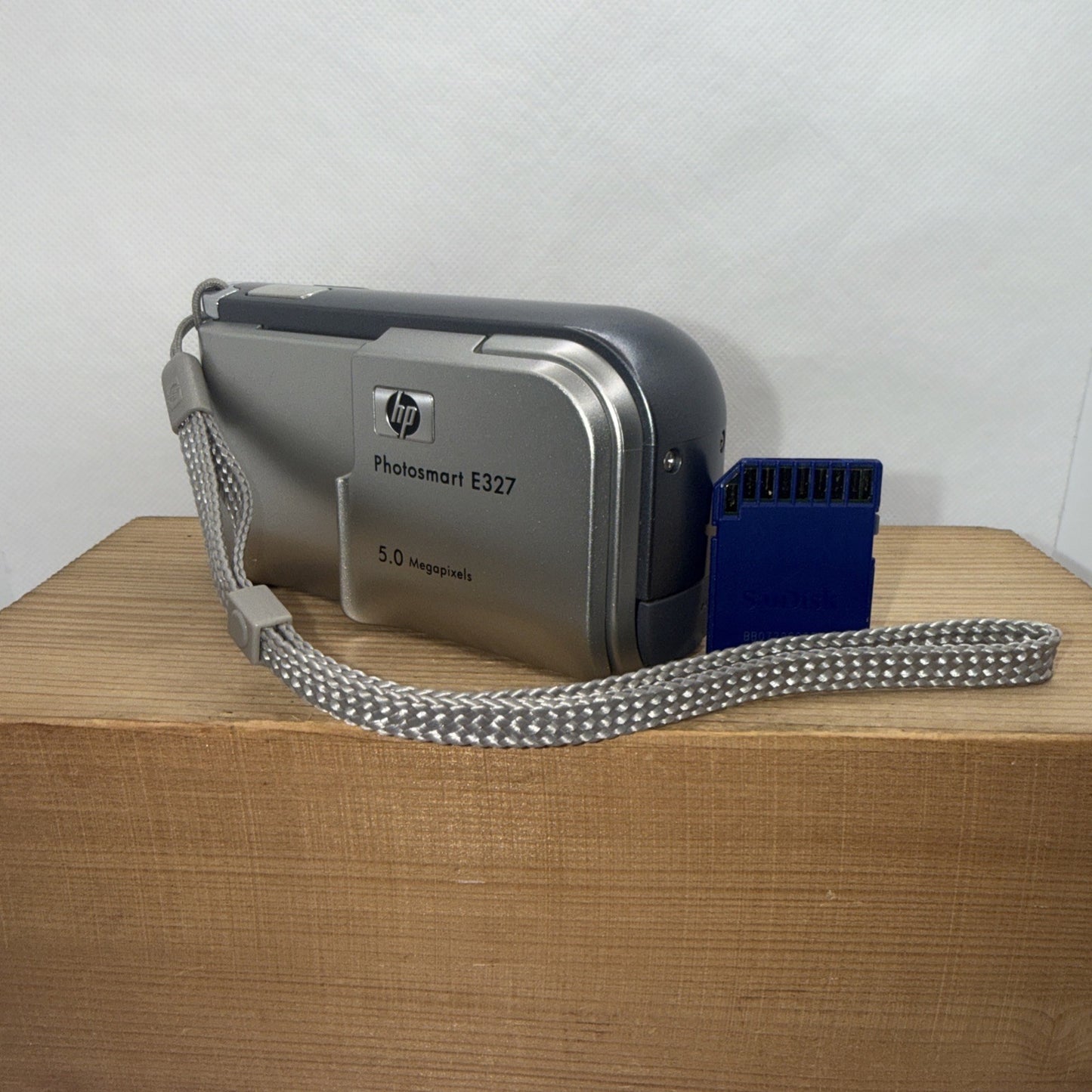 HP Photosmart E327 5MP Compact Digital Camera Tested Working + 1GB SD Retro Y2K