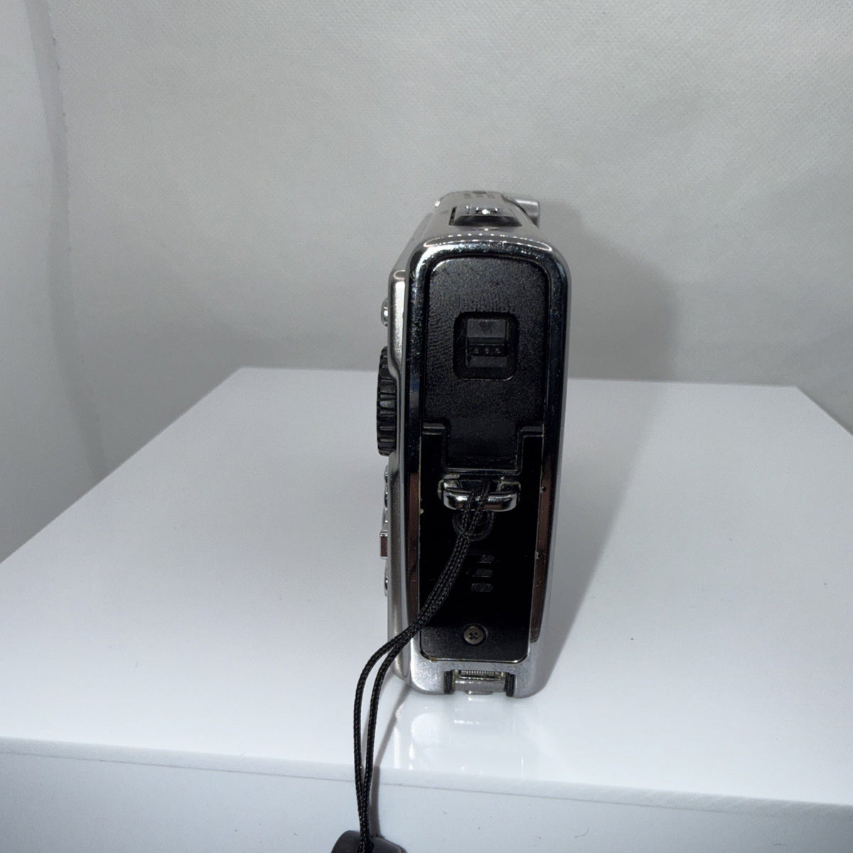 Olympus U 1030 SW Digital Camera Waterproof Tested + Charger Battery Memory