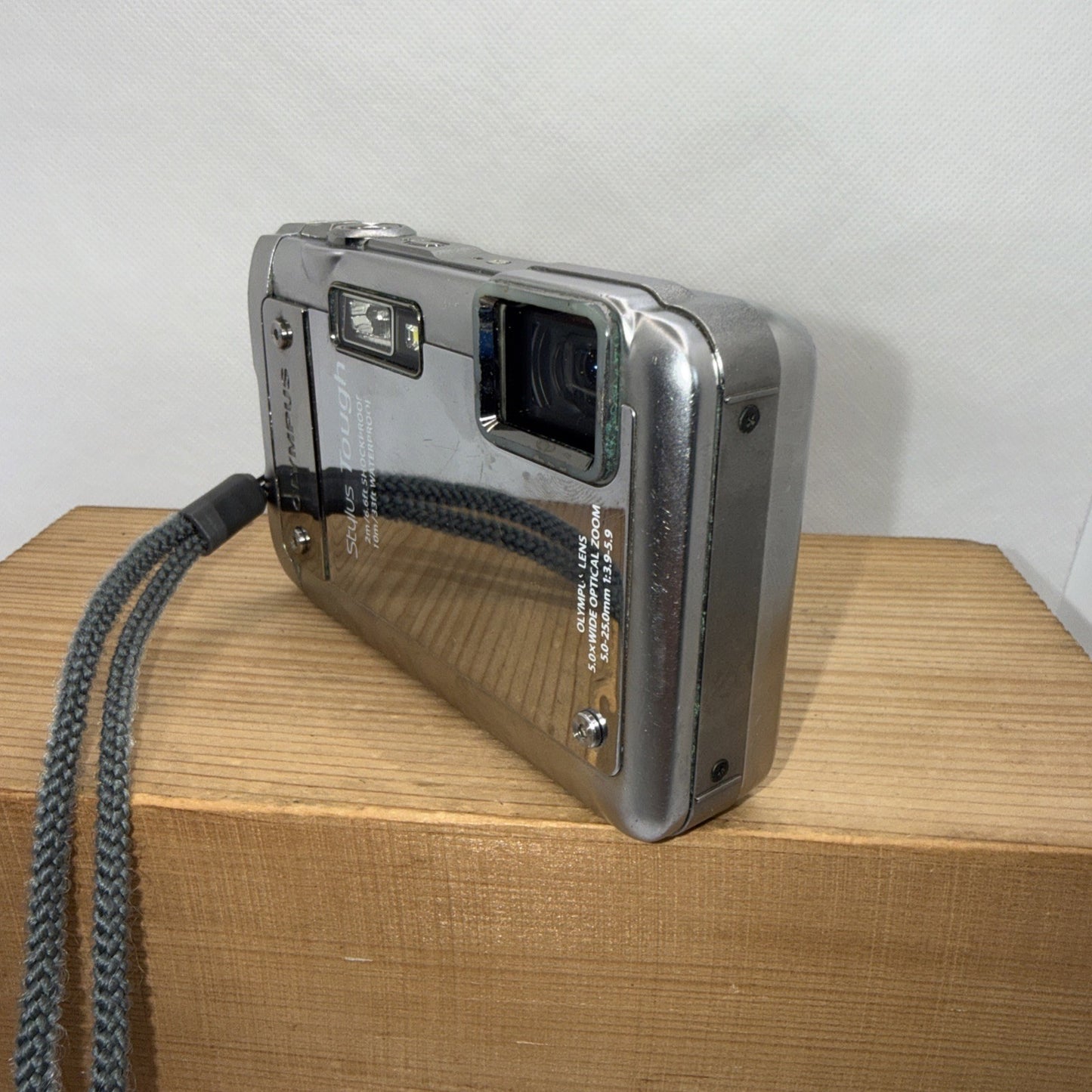Olympus U Tough 8010 Camera Waterproof 10m 14MP Boxed Tested + Accessories 4GB