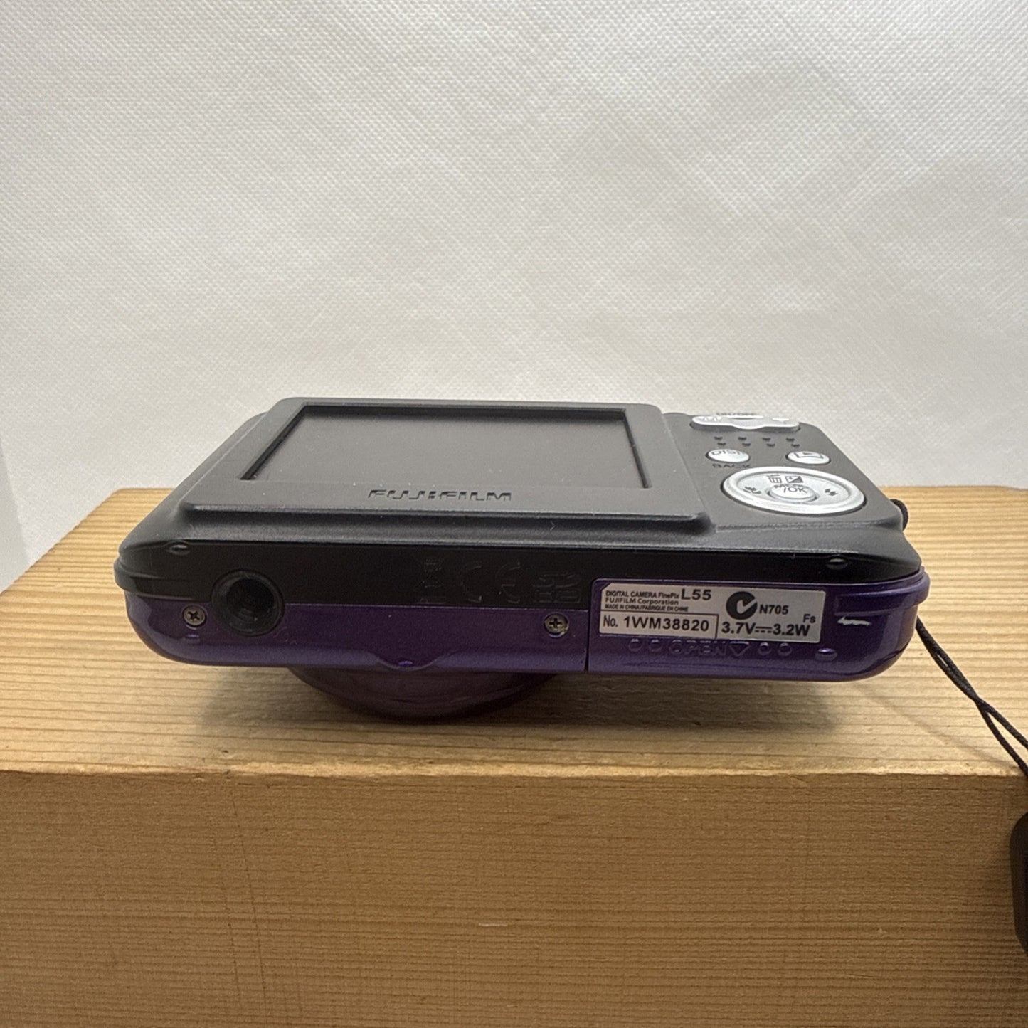Fujifilm Digital Camera FinePix L55 12.0MP Purple Tested  + Charger Battery 4GB
