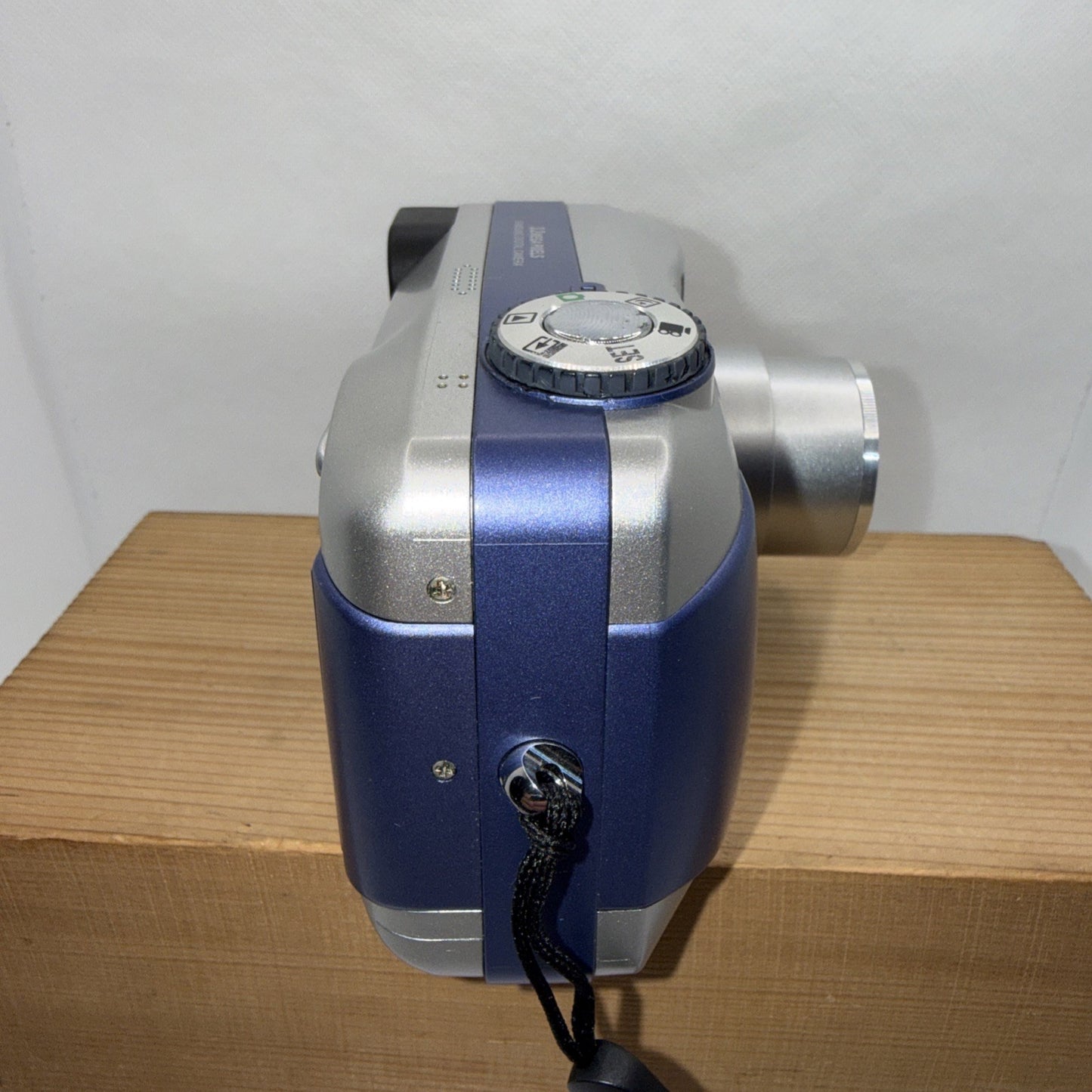SAMSUNG DIGIMAX 350SE DIGITAL CAMERA 3.2MP TESTED + MEMORY AND FREE GIFTS RETRO