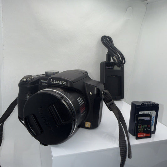 Digital Camera Panasonic Lumix DMC-FZ28 10.1MP Tested + Charger Battery 2GB SD