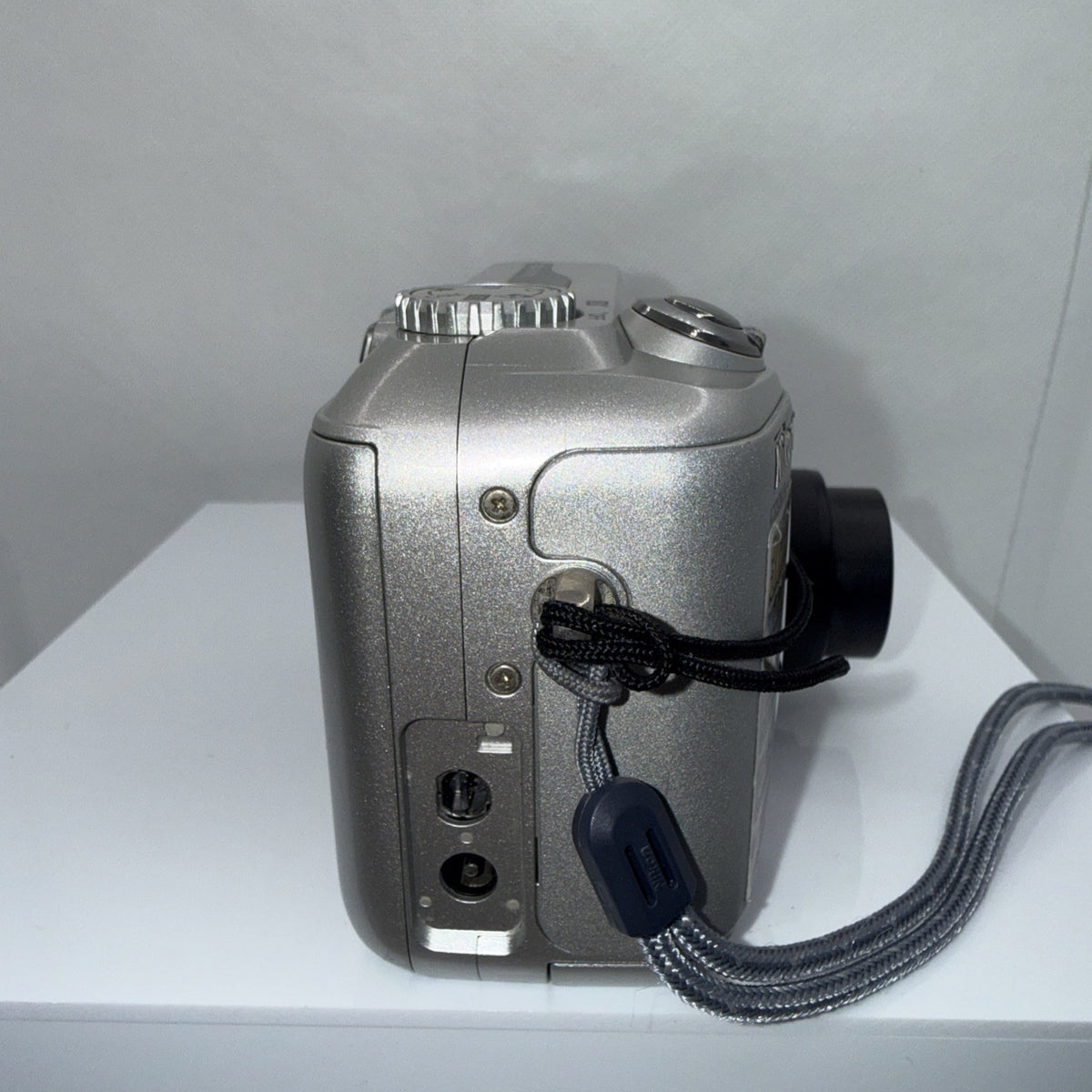 Nikon Coolpix 885 3.2MP Digital Camera Tested Working Full Kit Ready To Use