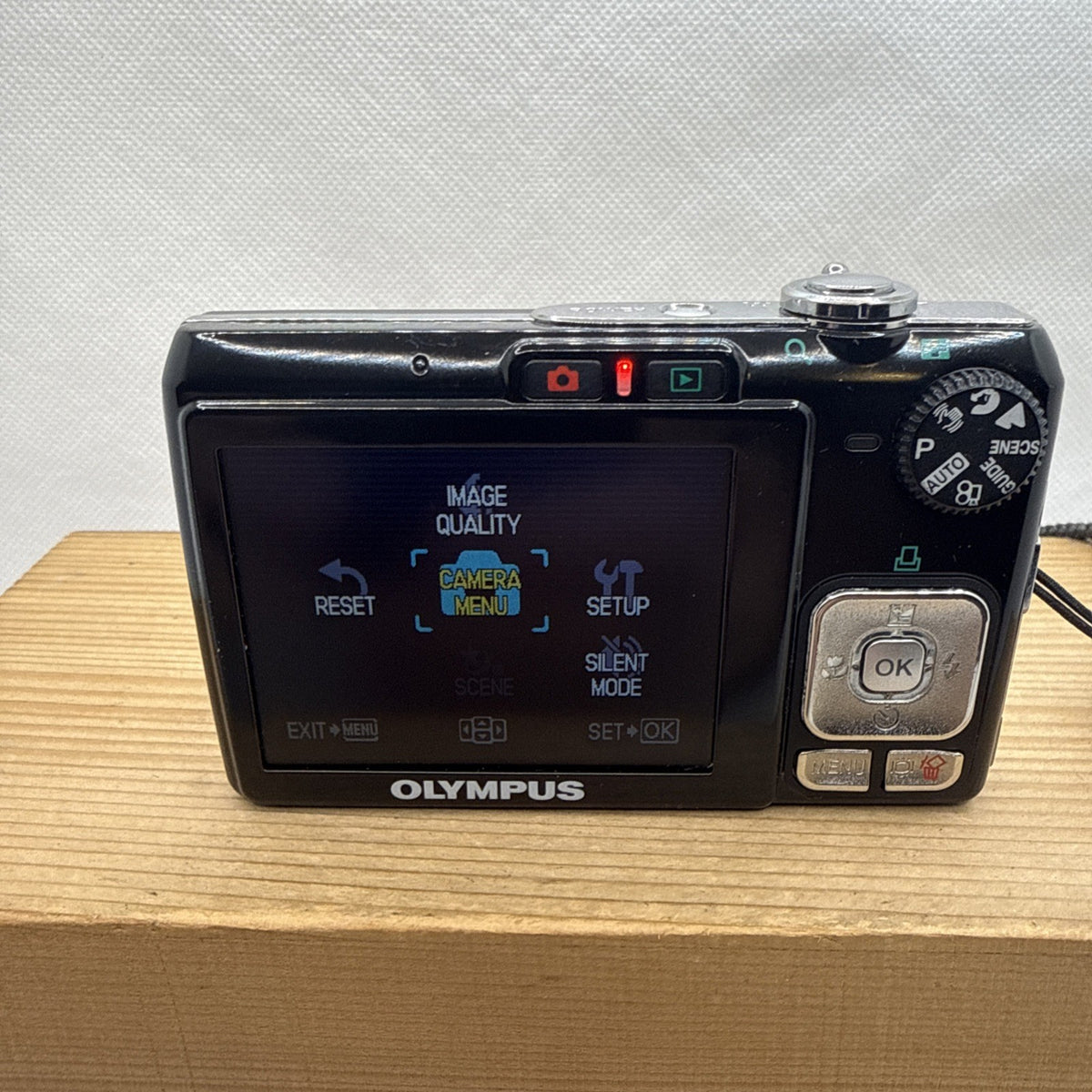 Olympus FE-280 8MP Digital Camera Tested Working + Charger Battery 1GB XD Card