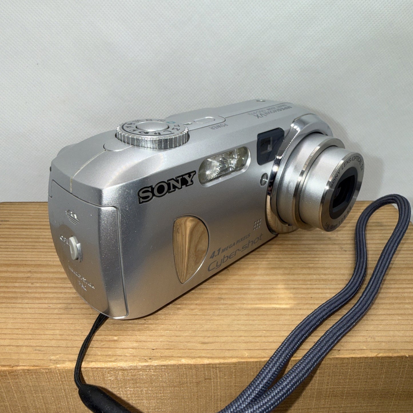 Sony Cybershot DSC-P73 4.1MP Digital Camera Working + Memory Card And USB Cable