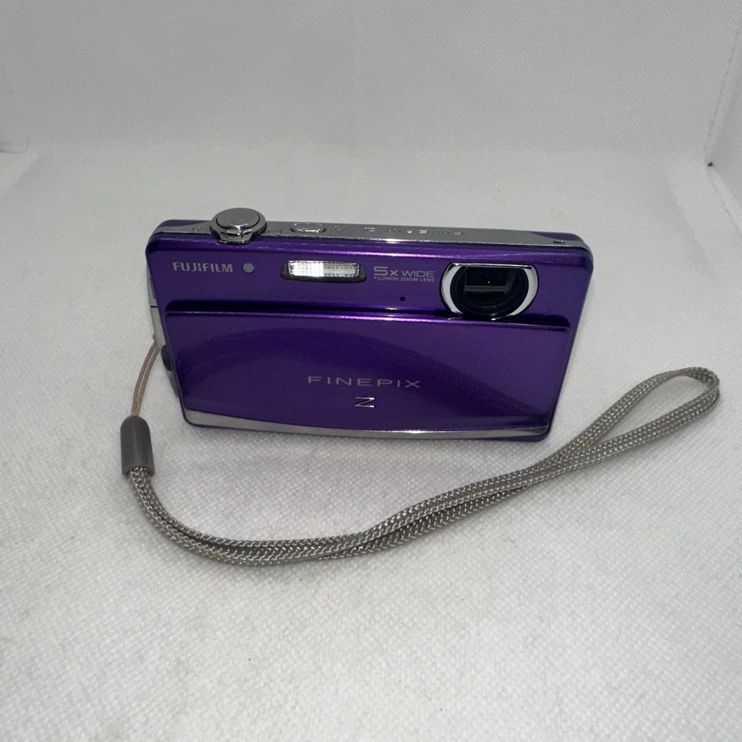 Fujifilm FinePix Z90 14.2MP Digital Camera Touch Screen + Accessories VGC2